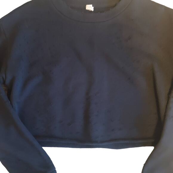 Alo Yoga Athletic Black Perforated Crop Sweatshirt Winter Women Small - Picture 2 of 6